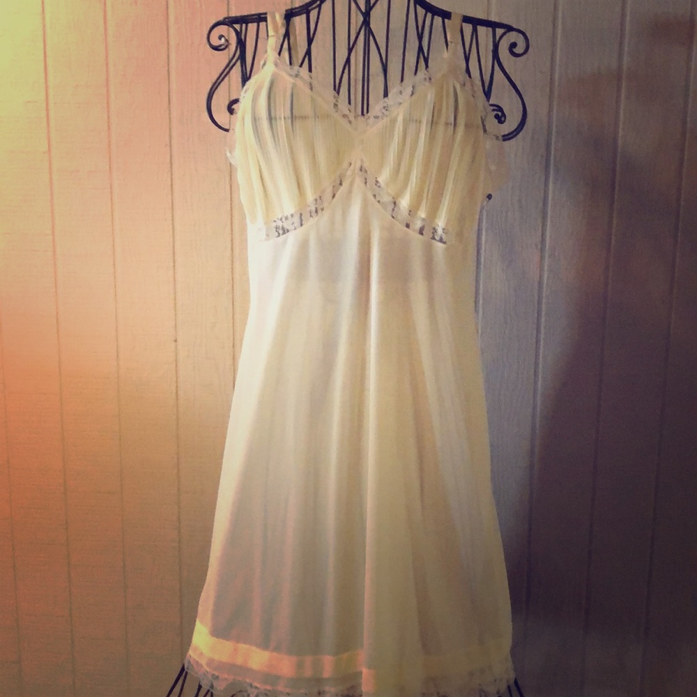 Yellow vintage slip
